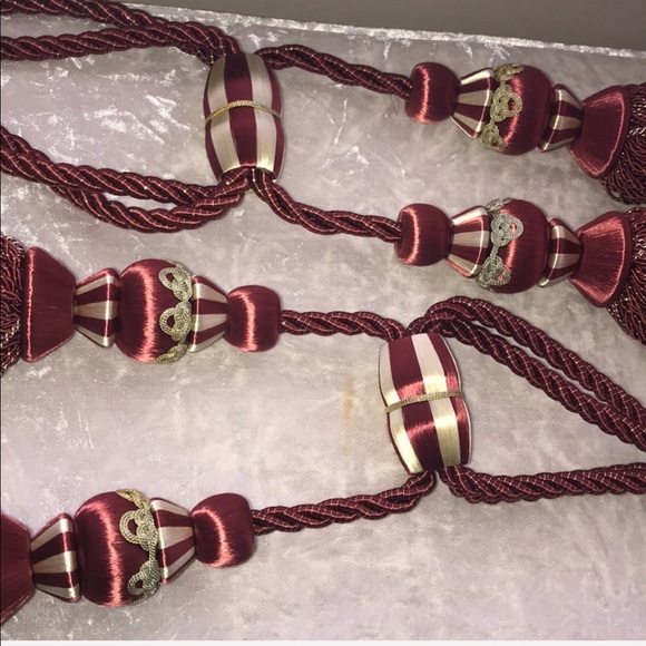 NWOT Custom Decorative elegant curtain tassel tiebacks with beading (set) - Picture 5 of 8